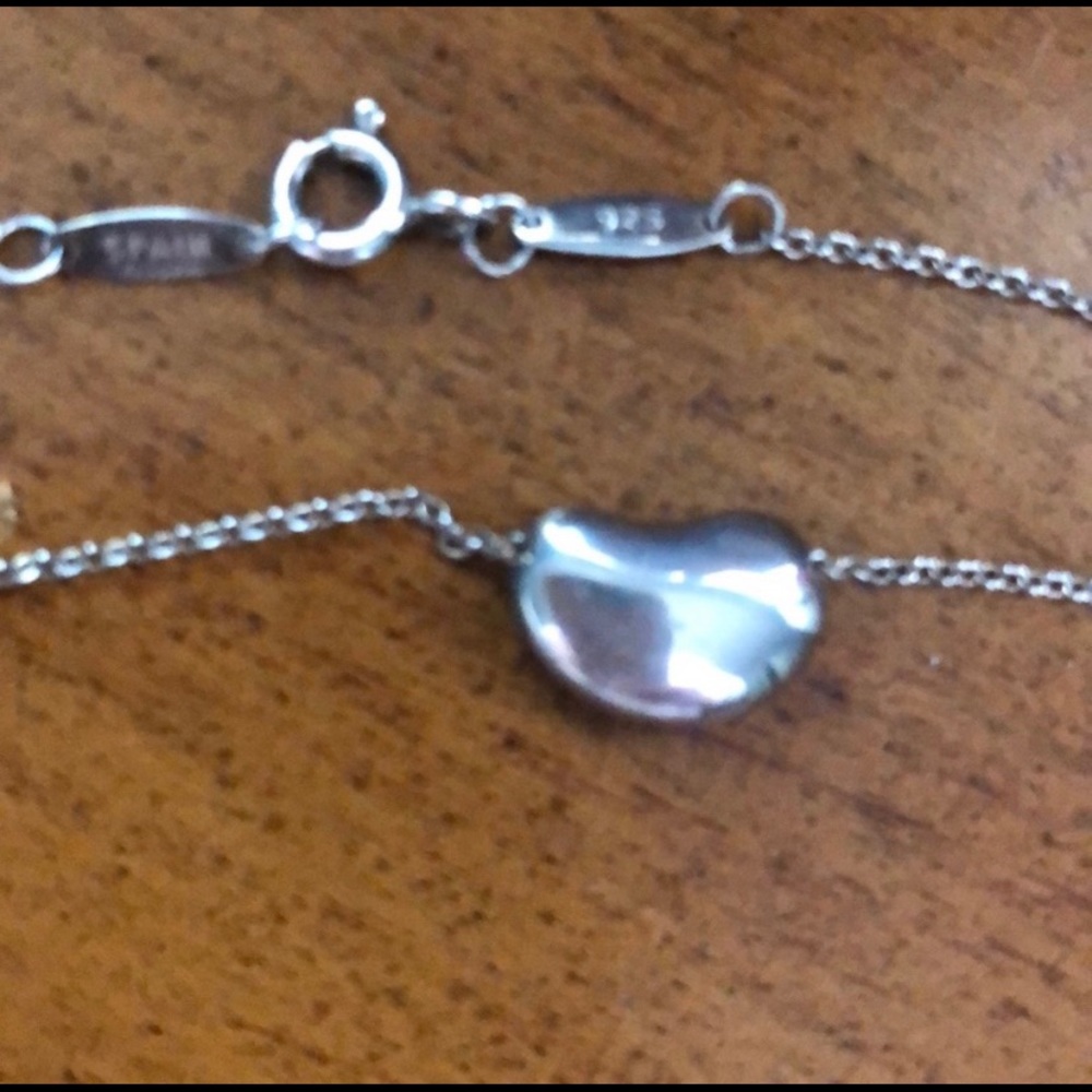 Tiffany & co. Elsa Peretti Bean pendant necklace